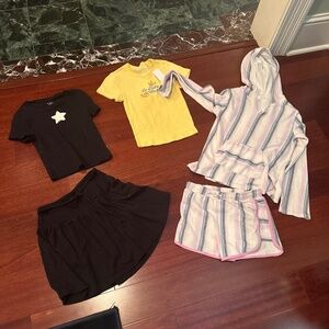 Small teen bundle two outfits and shirt with tag